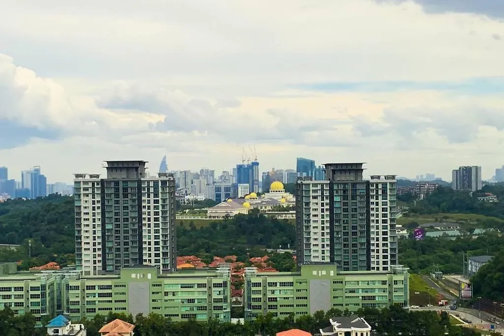 Kl Staycation @ Arte Mont Kiara contacts